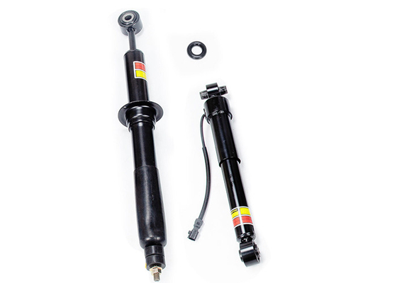 O absorvente de Front Rear Air Suspension Shock cabe 2008-2019 para a sequoia 5.7L 48510-09S60 48510-09S61 de Toyota